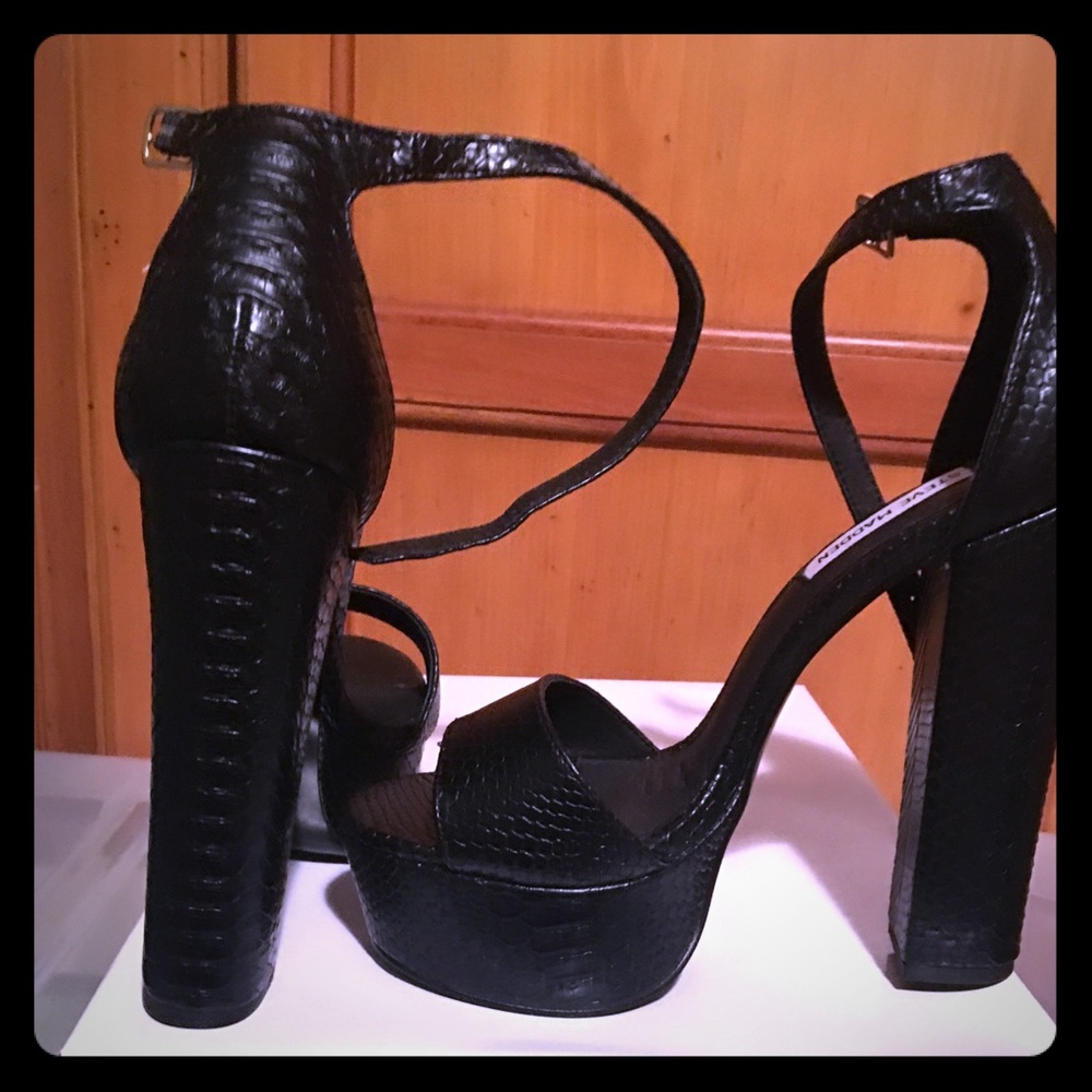 Gonzo-s  black Steve Madden 7.5